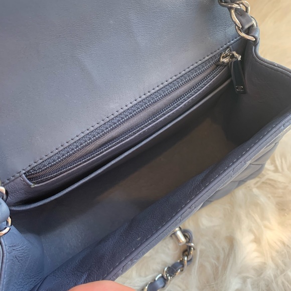 Chanel Square Mini - Picture 14 of 15